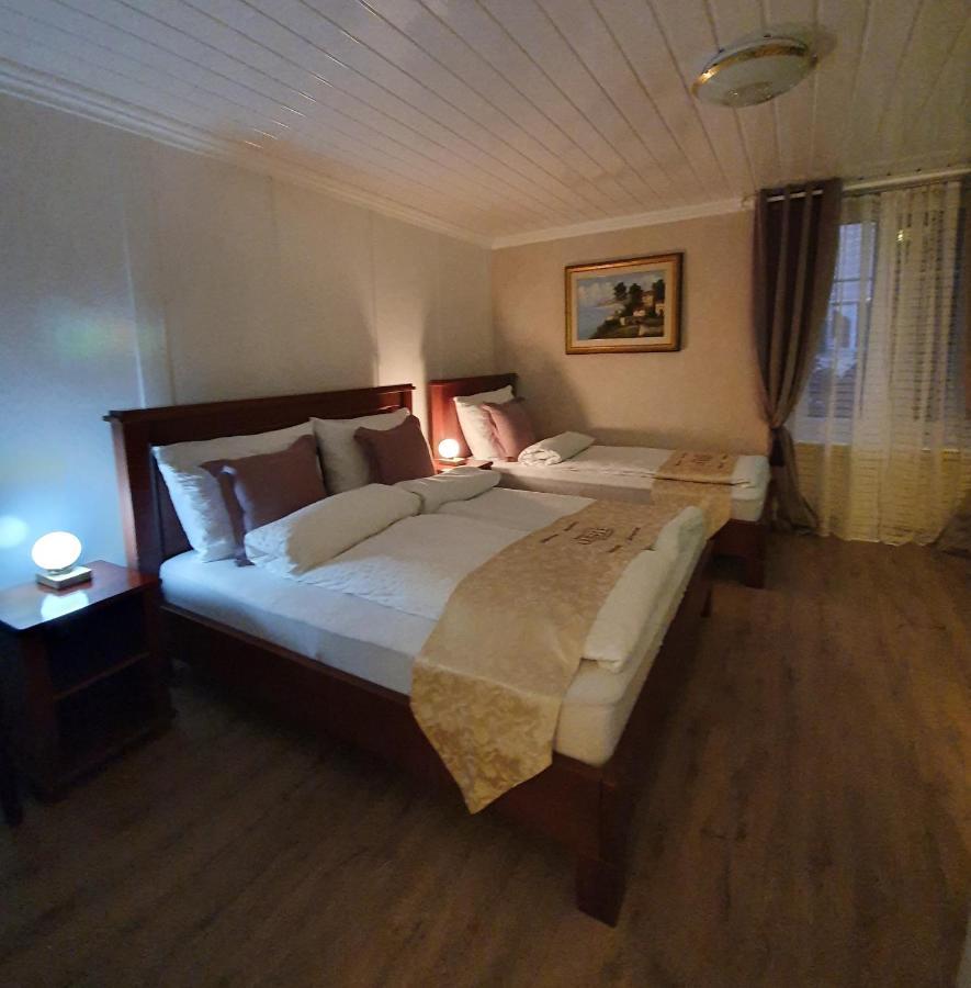 Esos Hotel Quelle บัดรากัซ ภายนอก รูปภาพ