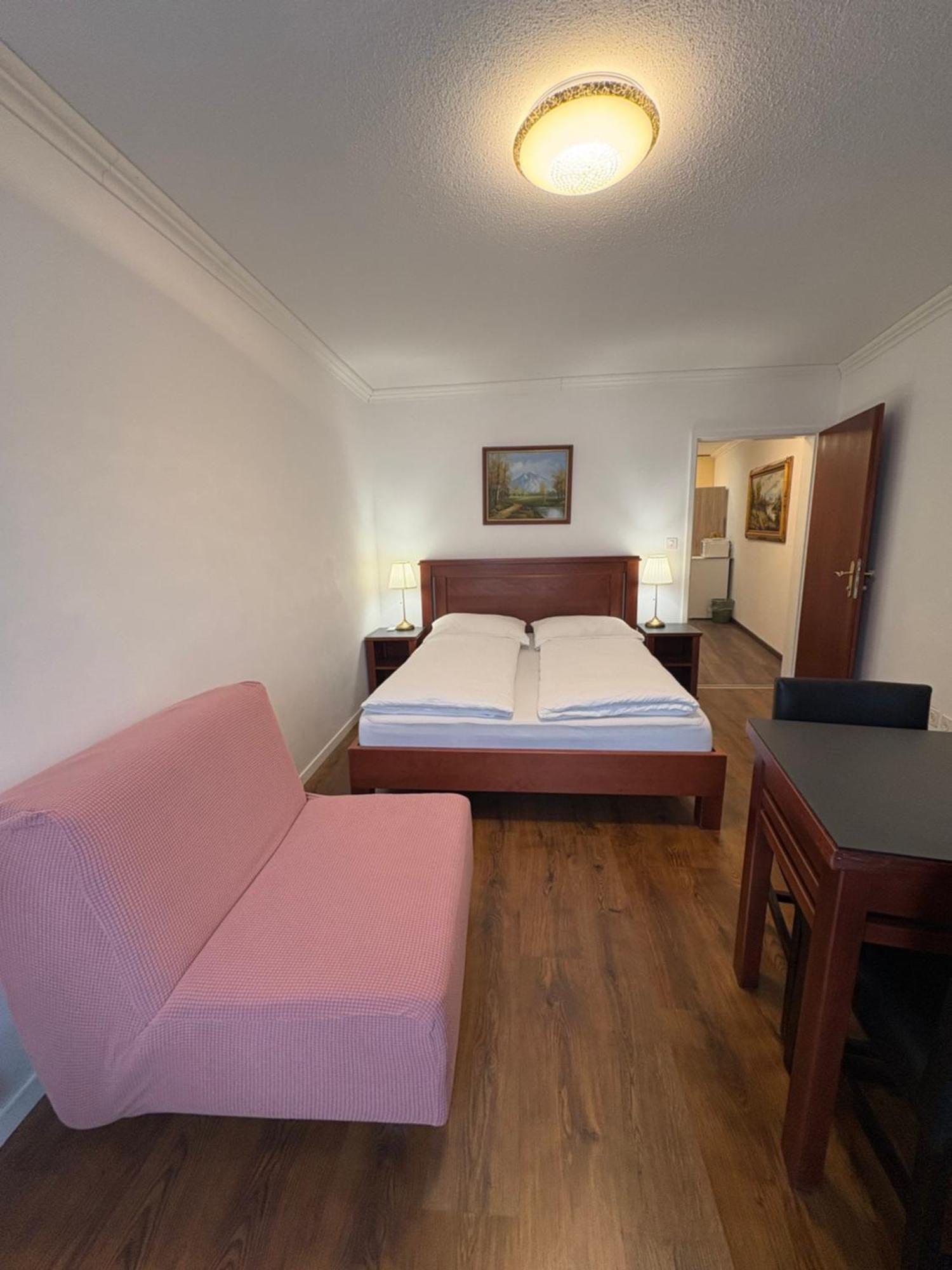 Esos Hotel Quelle บัดรากัซ ภายนอก รูปภาพ