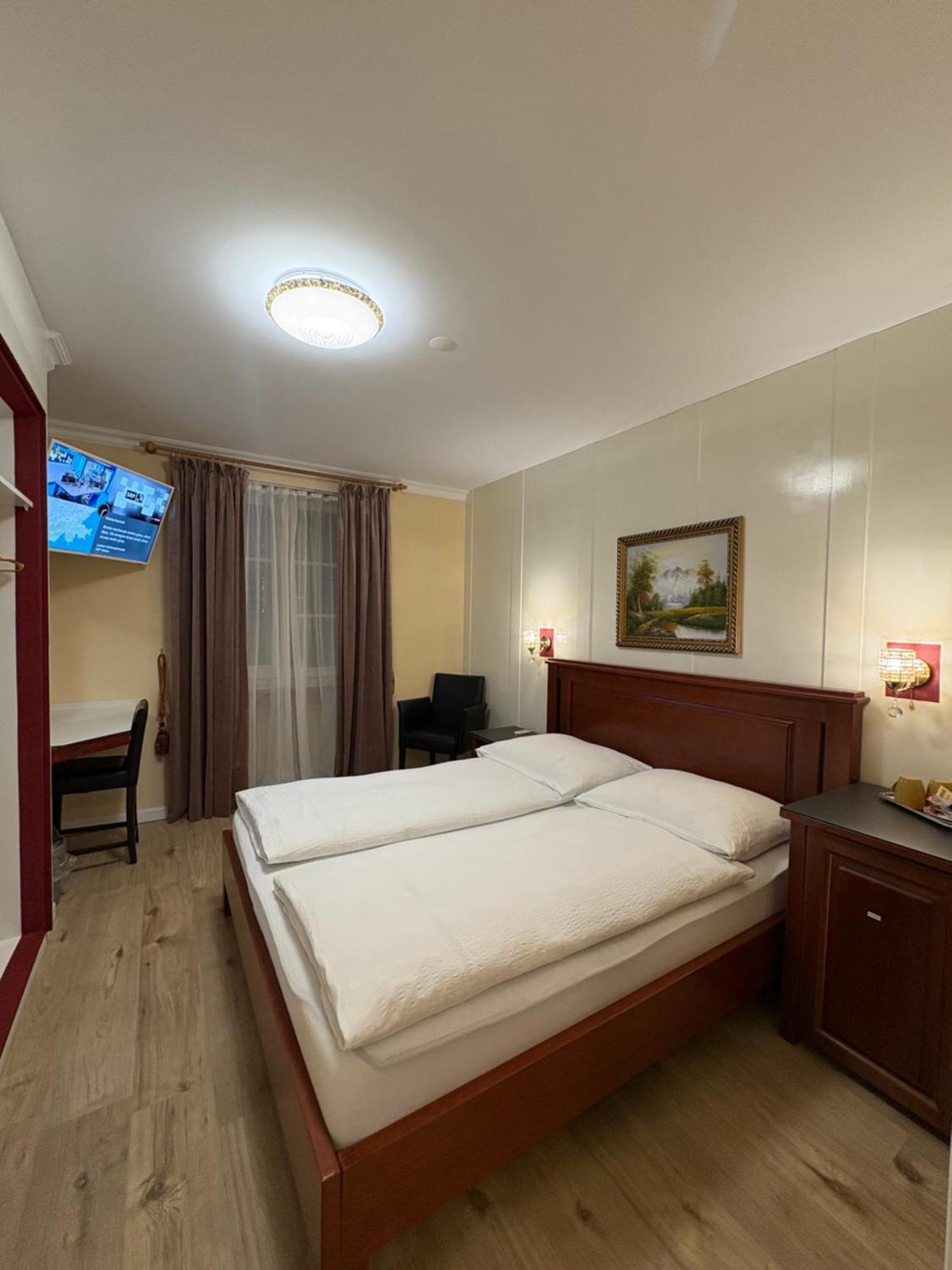 Esos Hotel Quelle บัดรากัซ ภายนอก รูปภาพ
