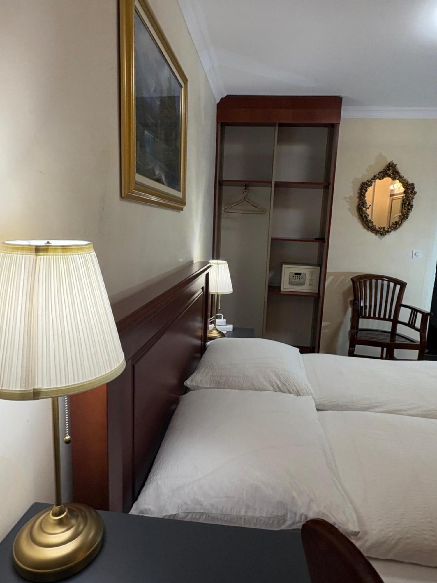 Esos Hotel Quelle บัดรากัซ ภายนอก รูปภาพ