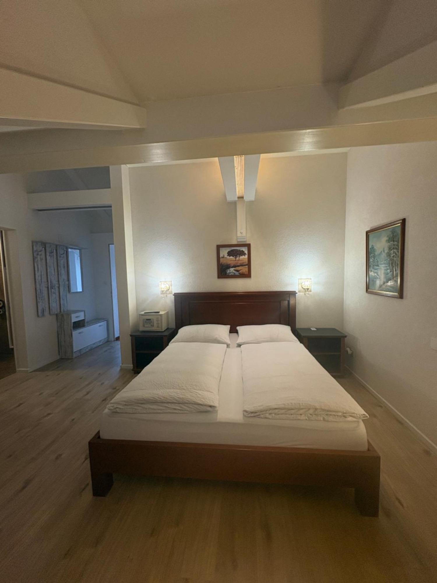 Esos Hotel Quelle บัดรากัซ ภายนอก รูปภาพ