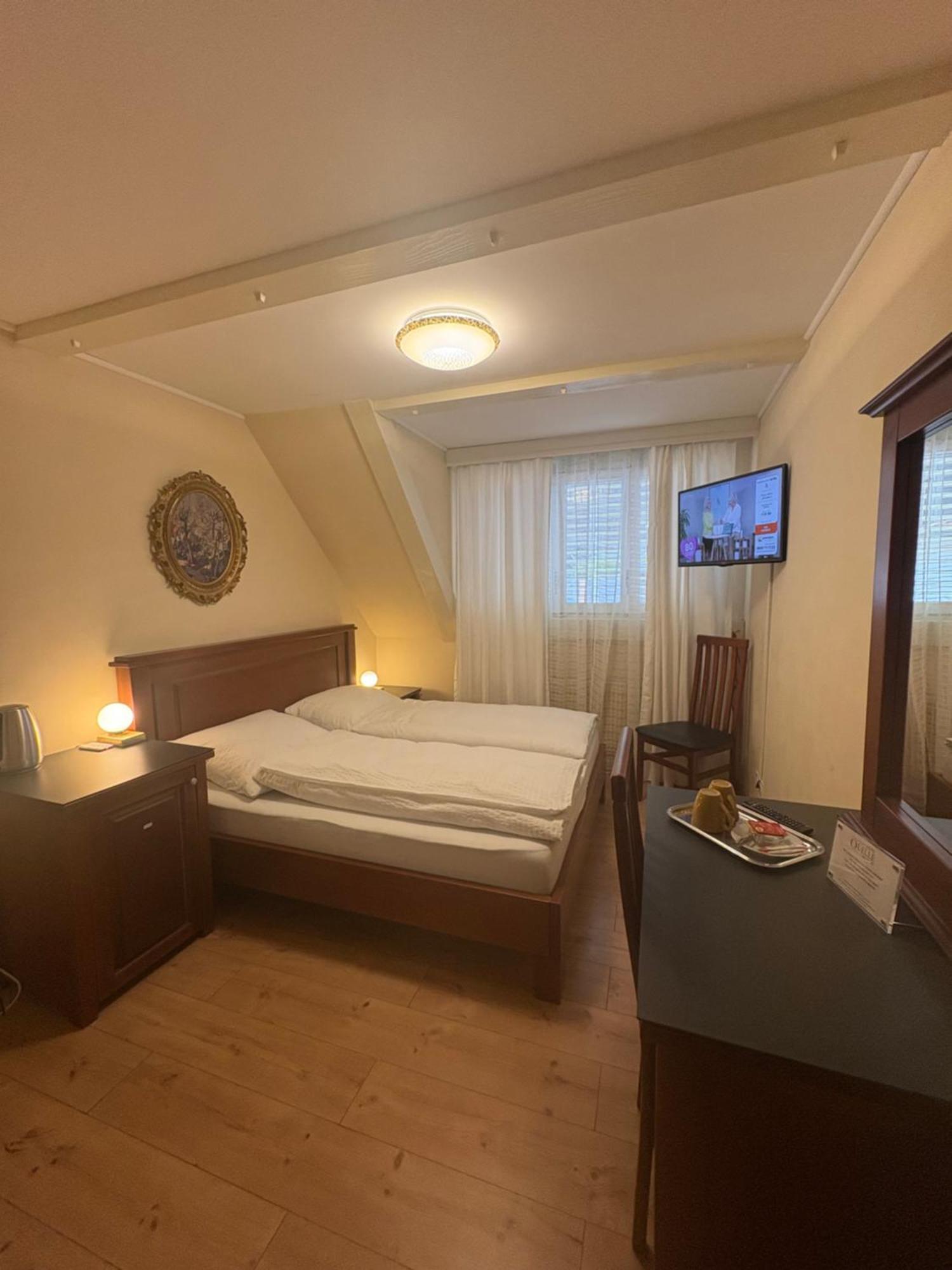 Esos Hotel Quelle บัดรากัซ ภายนอก รูปภาพ